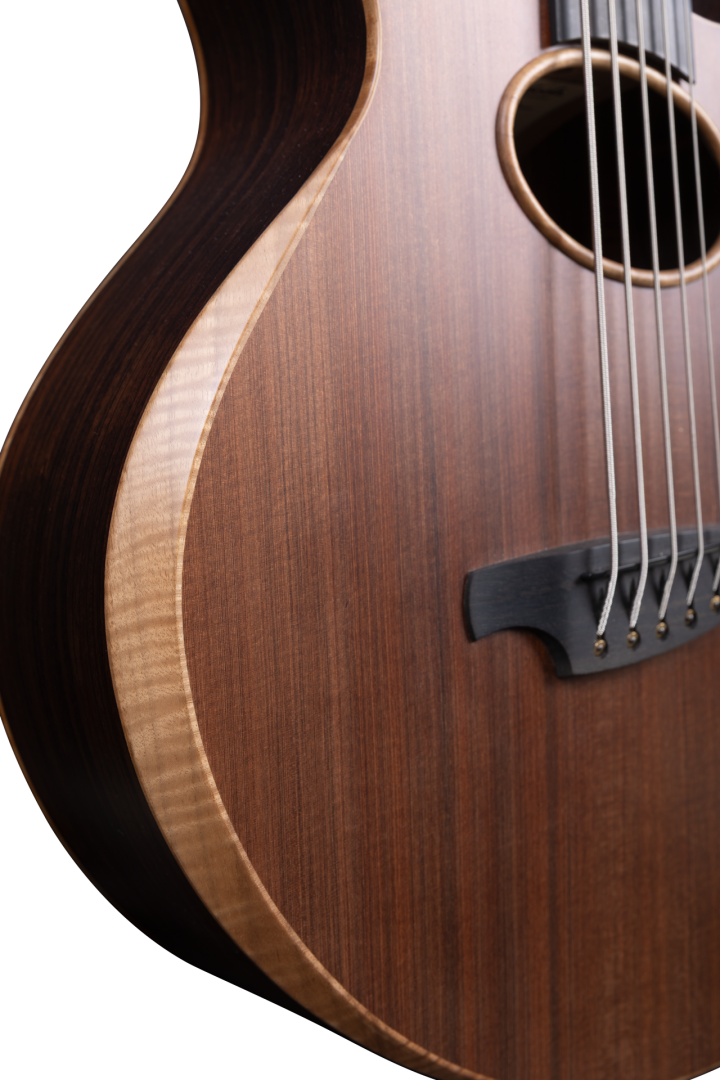 Svoboda 5 Sinker Redwood Fretless 32'' 6